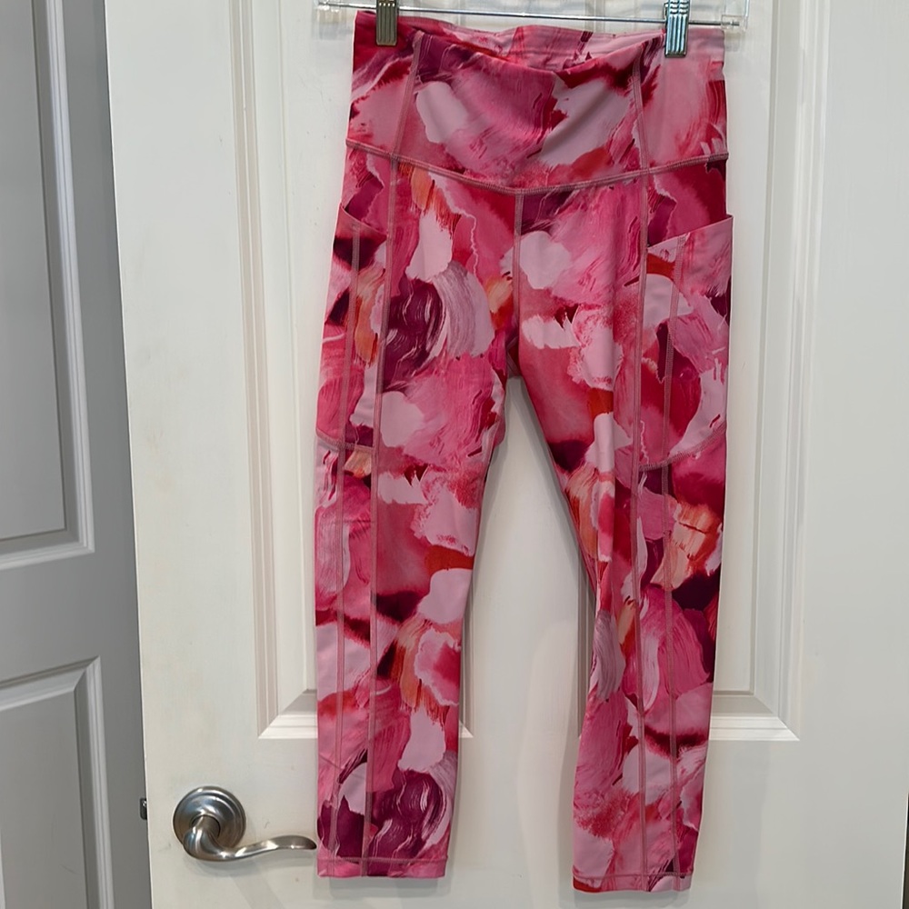 Athleta Ultimate Stash capri size small